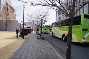 3月1日合説バス.JPG